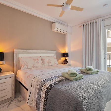 Apolo Beach Front - Sea View Luxury Apartment Torrevieja Exterior foto